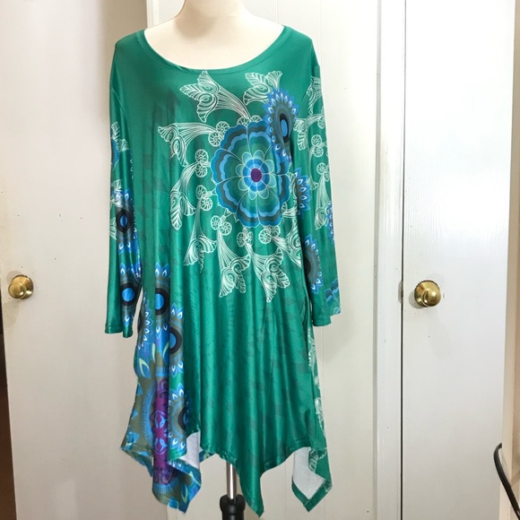 White Mark Dresses & Skirts - White Mark green floral dress